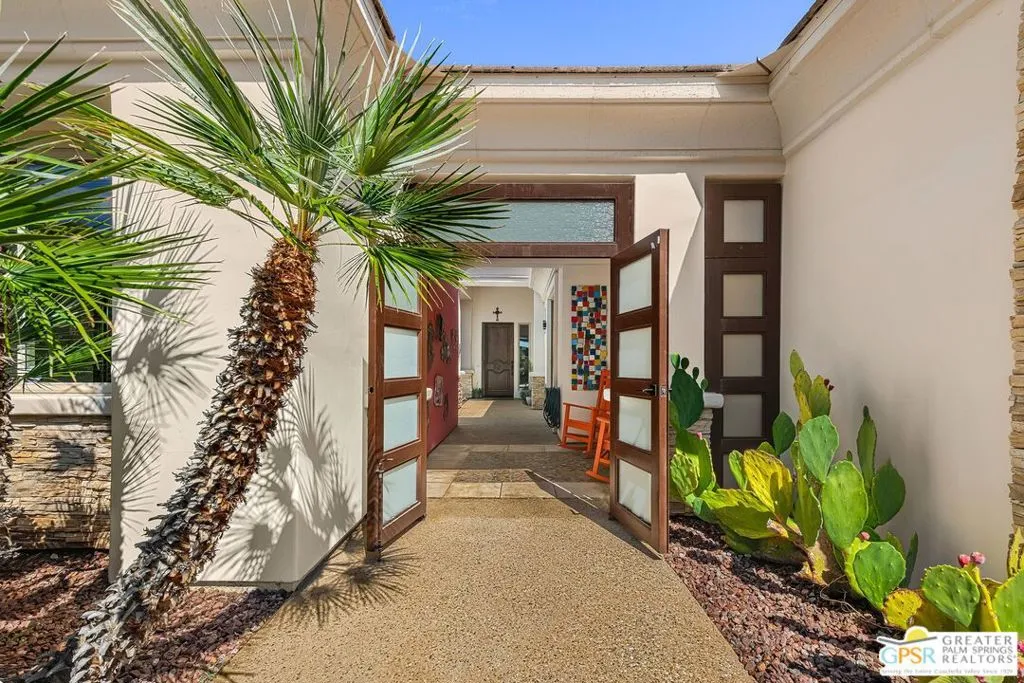 316 Big Canyon Drive, Palm Springs, California 92264 home-pic-2