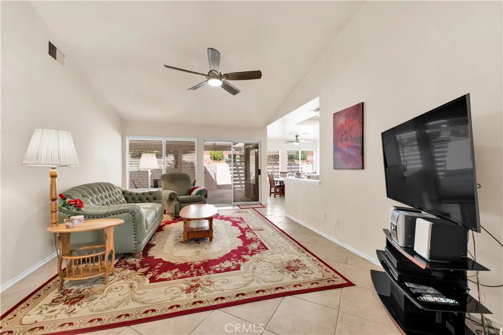 30276 Pebble Beach Drive, Menifee, California 92586 home-pic-7