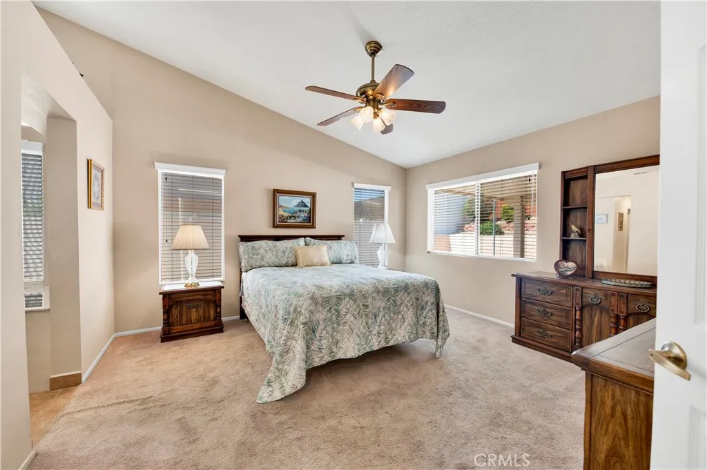 30276 Pebble Beach Drive, Menifee, California 92586 home-pic-16