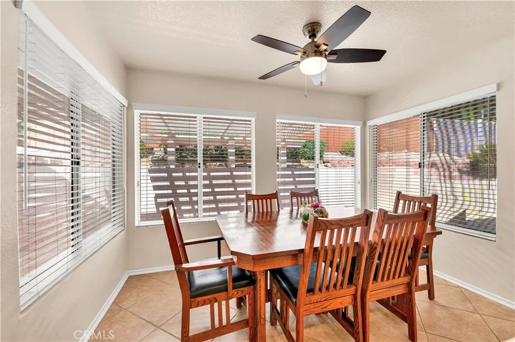 30276 Pebble Beach Drive, Menifee, California 92586 home-pic-11
