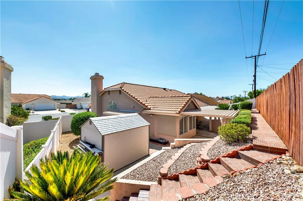 30276 Pebble Beach Drive, Menifee, California 92586 home-pic-26