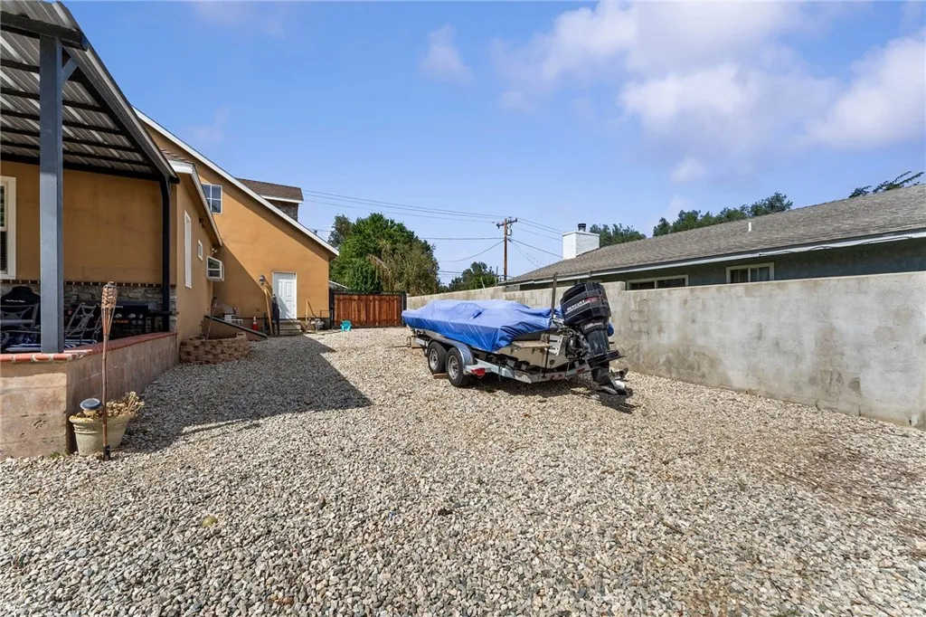 31800 31800 3rd, Acton, California 93510 home-pic-38