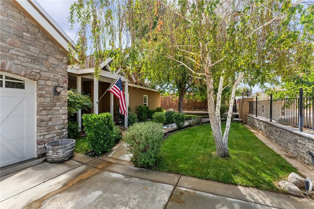 31800 31800 3rd, Acton, California 93510 home-pic-44