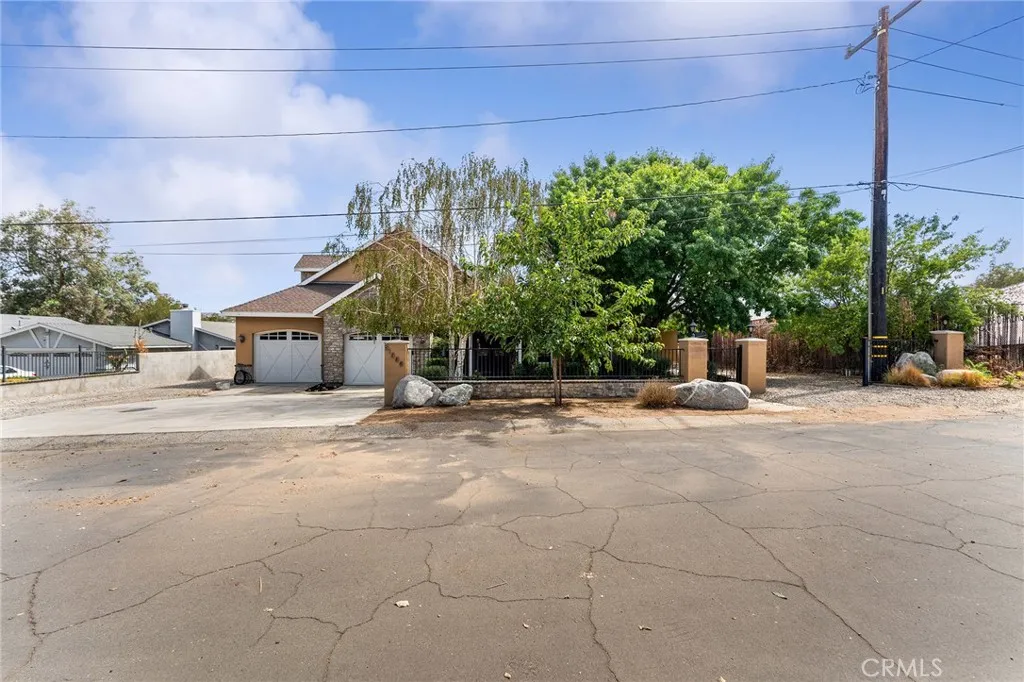 31800 31800 3rd, Acton, California 93510 home-pic-45