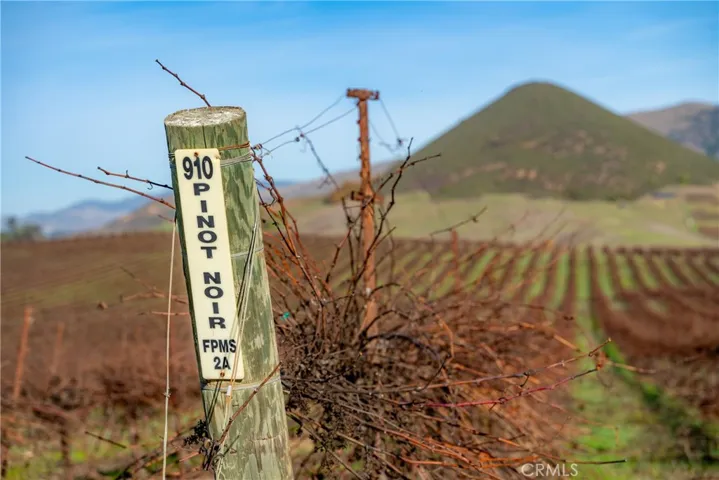 4910 Edna Road, San Luis Obispo, California 93401