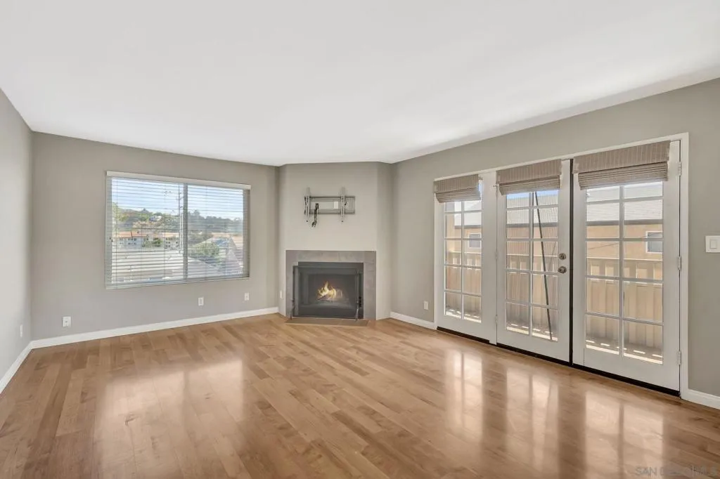 5653 Riley St 105, San Diego, California 92110 home-pic-2
