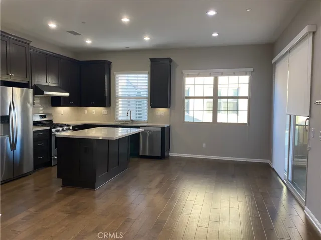 70 Strawberry Grove, Irvine, California 92620