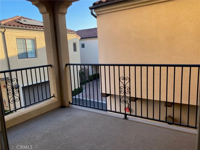 70 Strawberry Grove, Irvine, California 92620