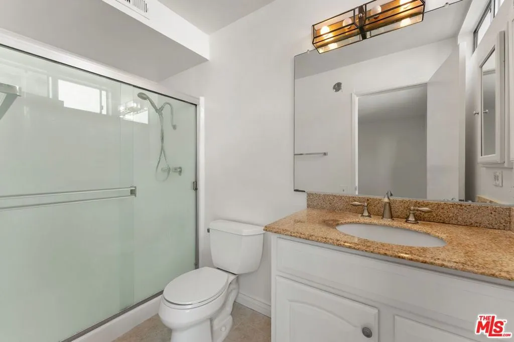 31525 Lindero Canyon Road  home-pic-12