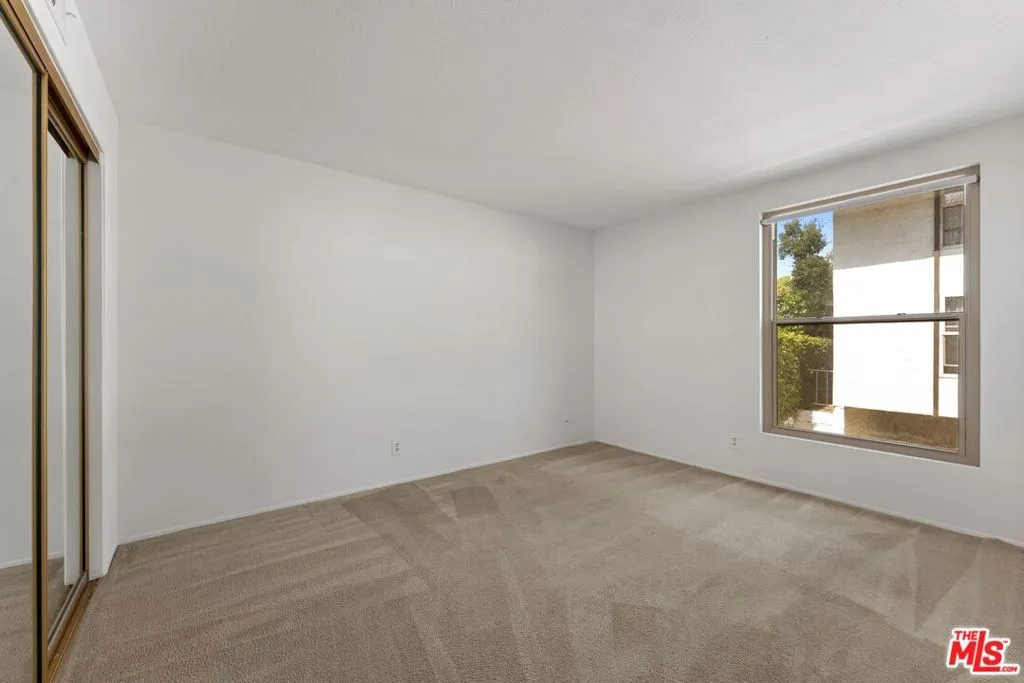 31525 Lindero Canyon Road  home-pic-14