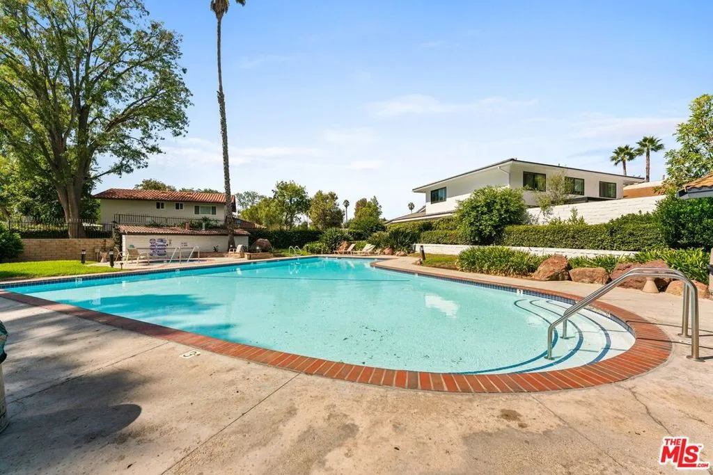 31525 Lindero Canyon Road  home-pic-20