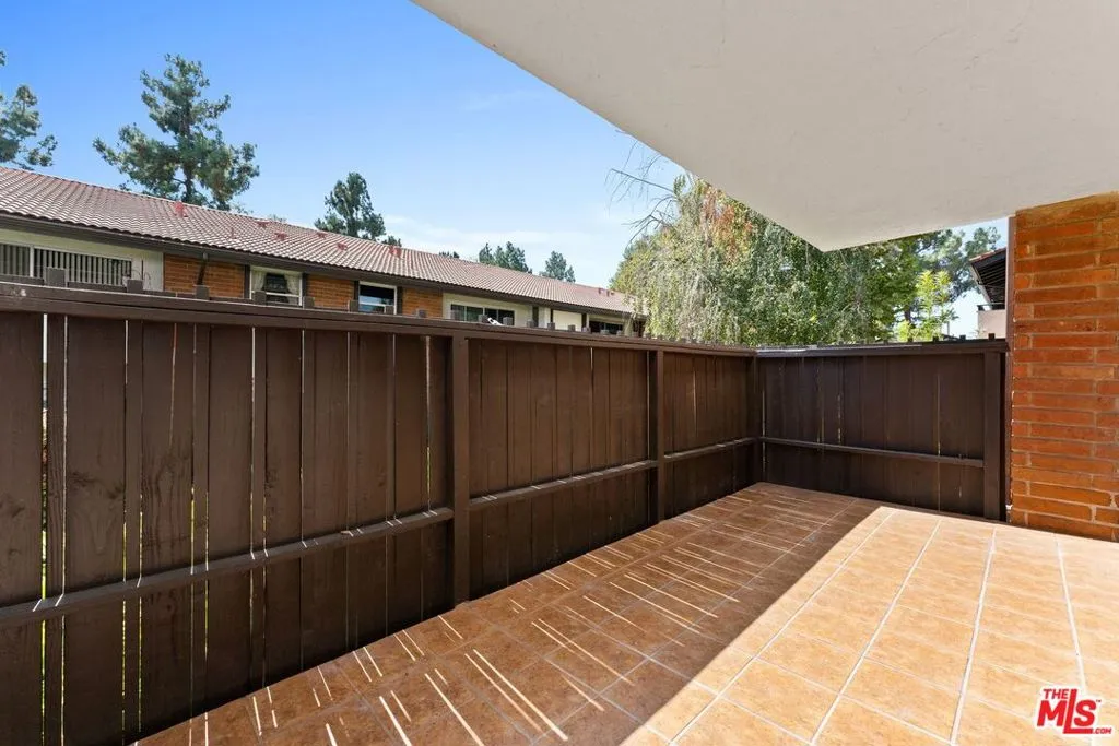 31525 Lindero Canyon Road  home-pic-18