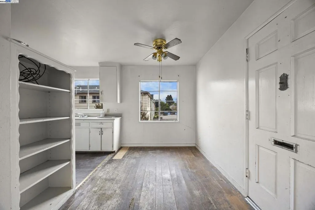 1450 Ward St, Berkeley, California 94702 home-pic-19