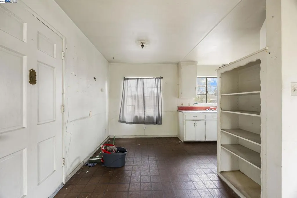 1450 Ward St, Berkeley, California 94702 home-pic-10