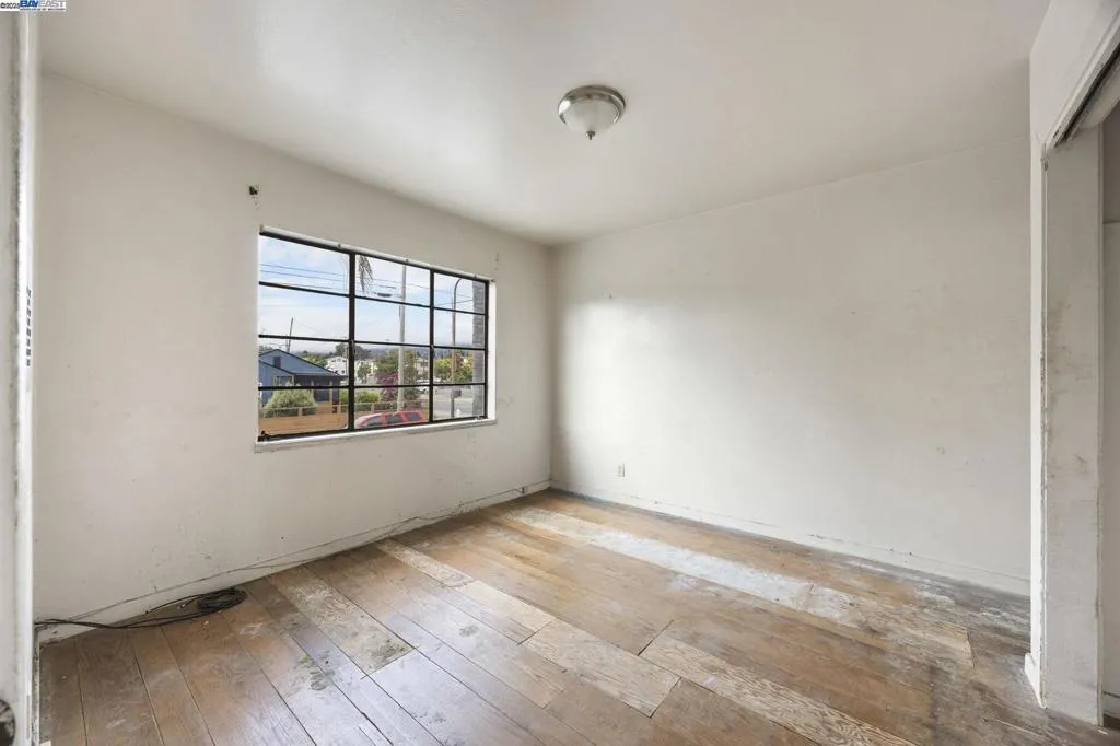 1450 Ward St, Berkeley, California 94702 home-pic-16