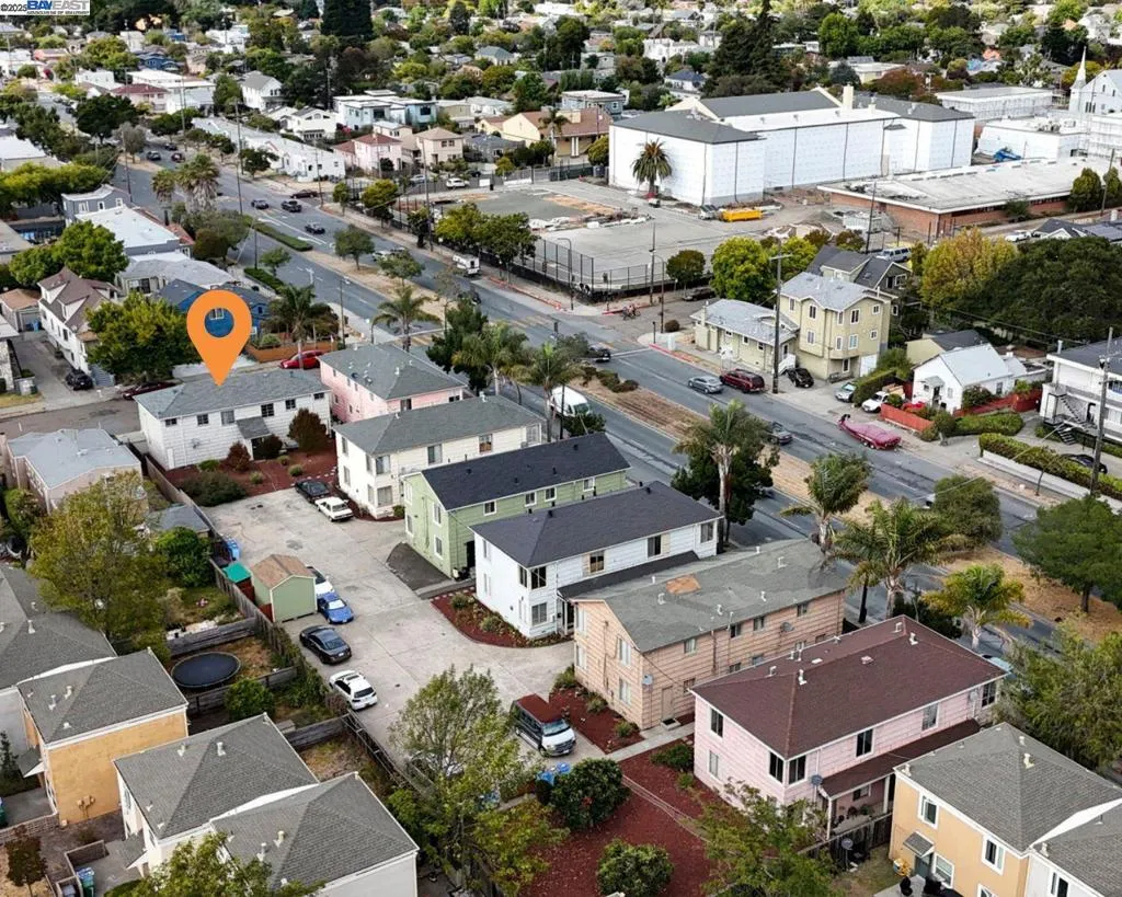 1450 Ward St, Berkeley, California 94702 home-pic-2