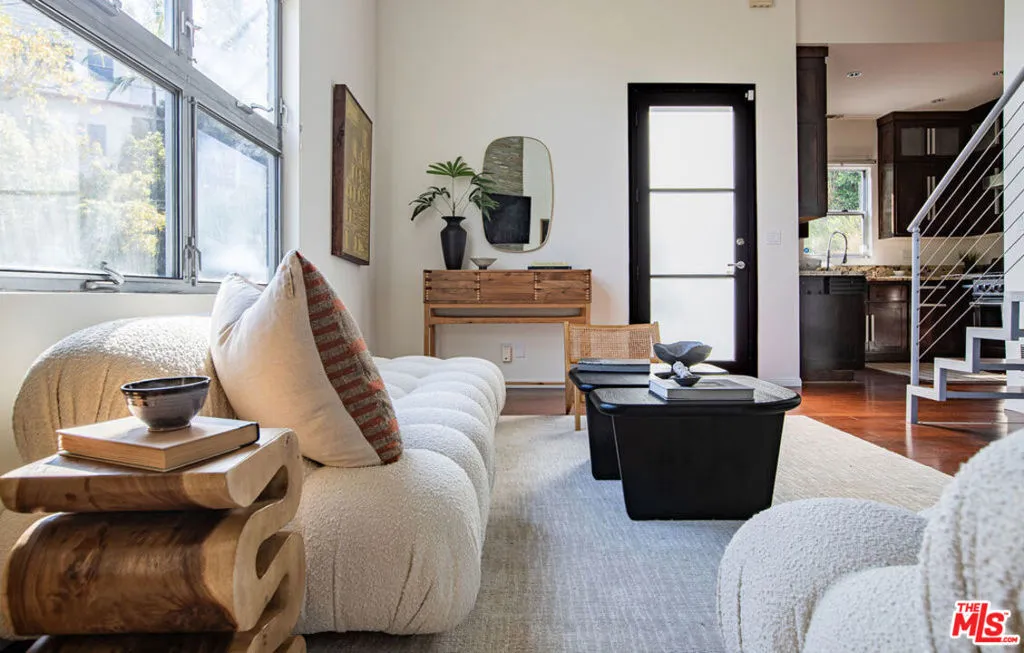 2465 N Gower Street, Los Angeles, California 90068 home-pic-1