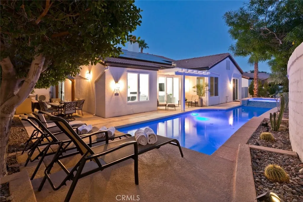 1105 E Via Via San Michael Road, Palm Springs, California 92262 home-pic-41
