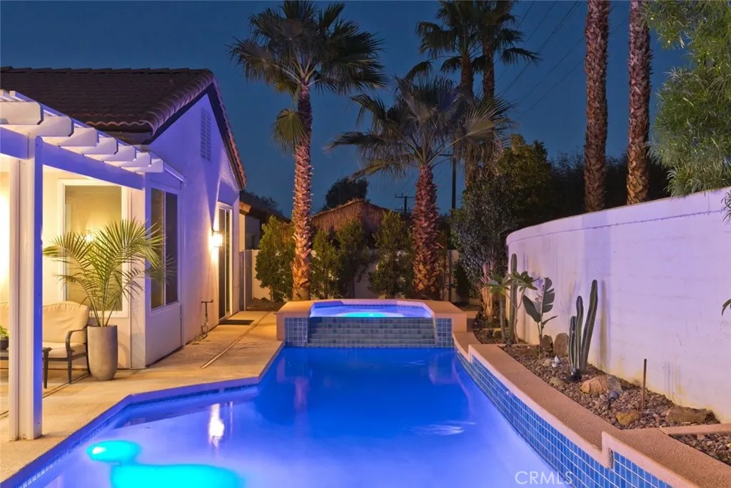 1105 E Via Via San Michael Road, Palm Springs, California 92262 home-pic-49