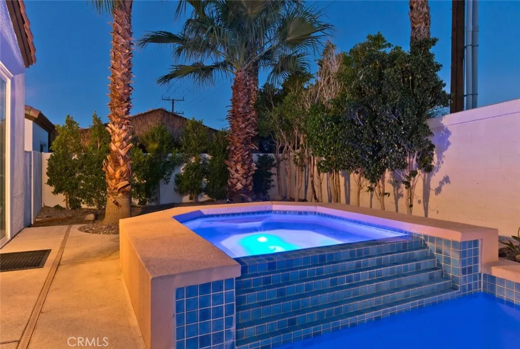 1105 E Via Via San Michael Road, Palm Springs, California 92262 home-pic-43