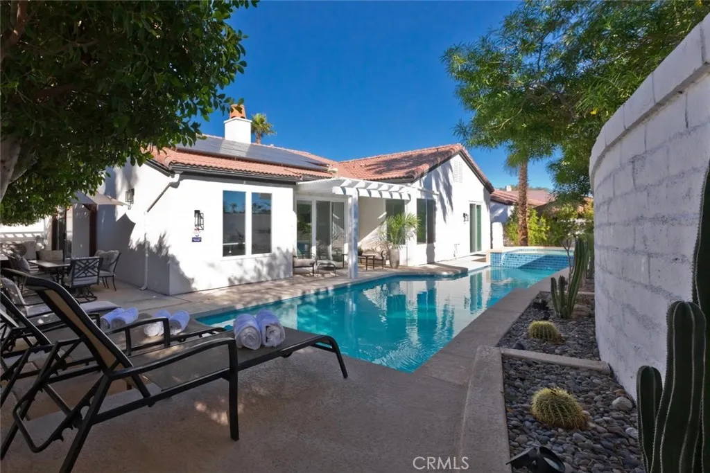 1105 E Via Via San Michael Road, Palm Springs, California 92262 home-pic-28