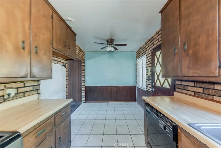 15317 Athol Street, Fontana, California 92335
