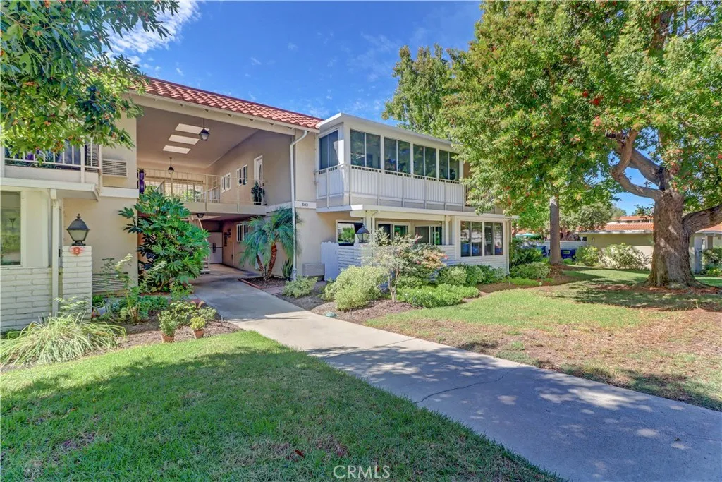 683 Via Alhmabra N, Laguna Woods, California 92637 home-pic-5
