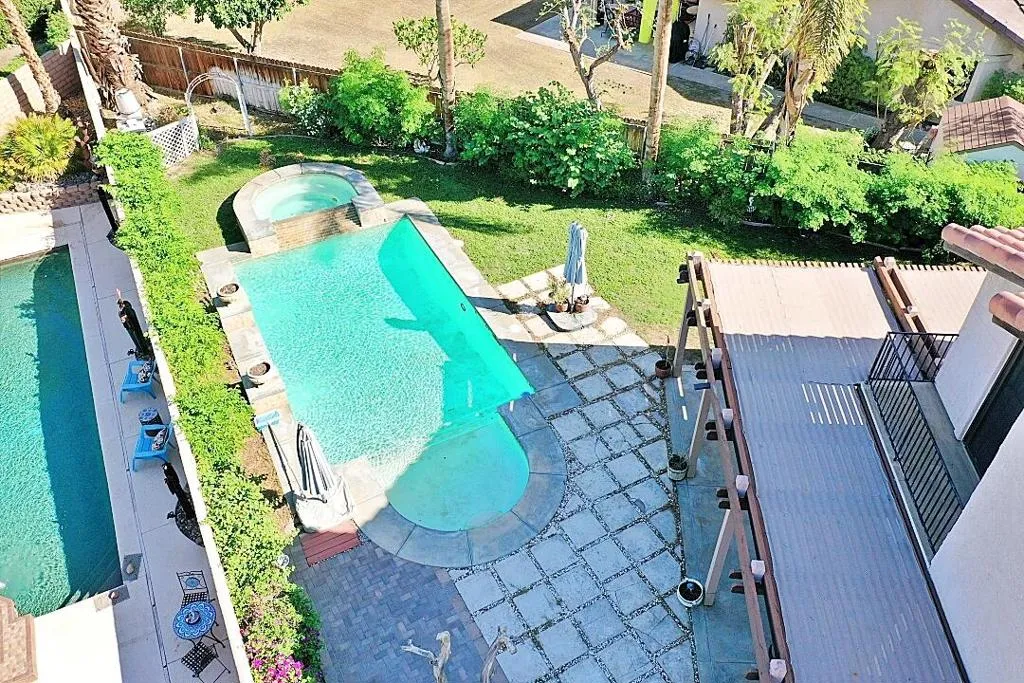 49035 Serenata Court, La Quinta, California 92253 home-pic-60