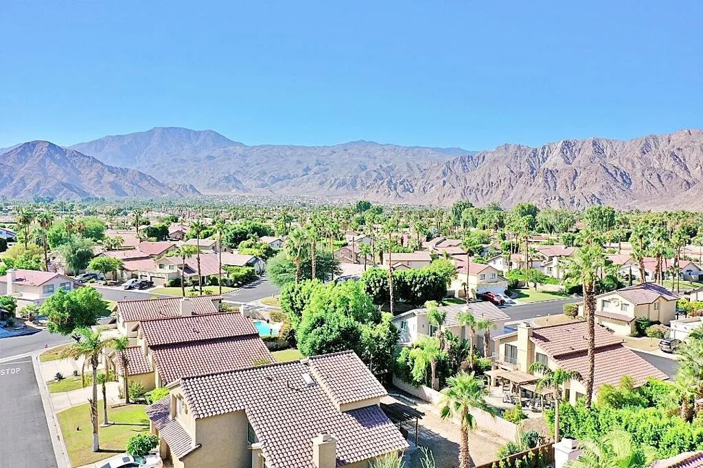 49035 Serenata Court, La Quinta, California 92253 home-pic-74