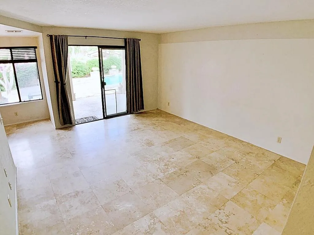 49035 Serenata Court, La Quinta, California 92253 home-pic-19
