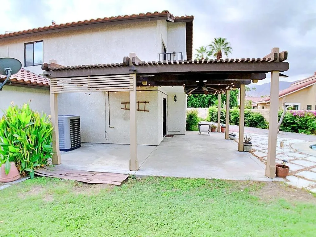 49035 Serenata Court, La Quinta, California 92253 home-pic-61
