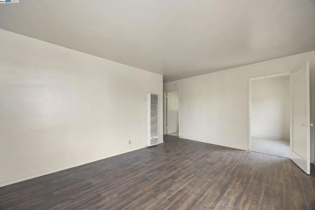 2774 Sacramento St, Berkeley, California 94702 home-pic-2