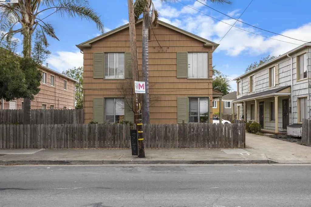 2782 Sacramento St, Berkeley, California 94702 home-pic-0