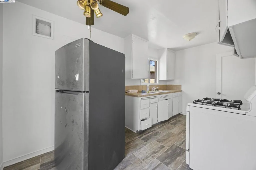 2790 Sacramento St, Berkeley, California 94702 home-pic-11