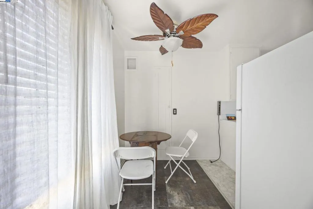 2790 Sacramento St, Berkeley, California 94702 home-pic-3
