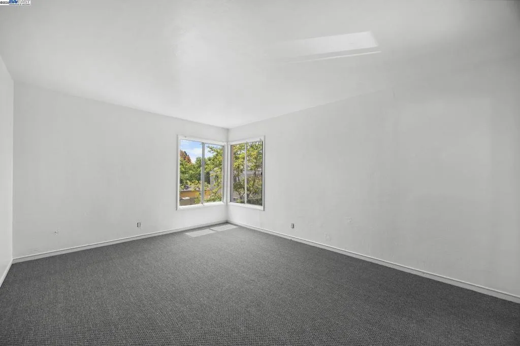 2790 Sacramento St, Berkeley, California 94702 home-pic-9