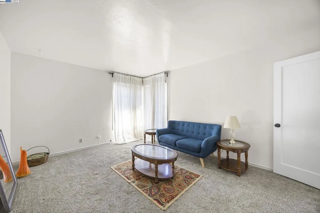2790 Sacramento St, Berkeley, California 94702 home-pic-15