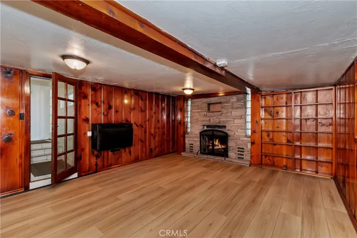 23581 Lake Drive, Crestline, California 92325