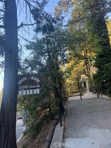 Entrance off Lake Dr.