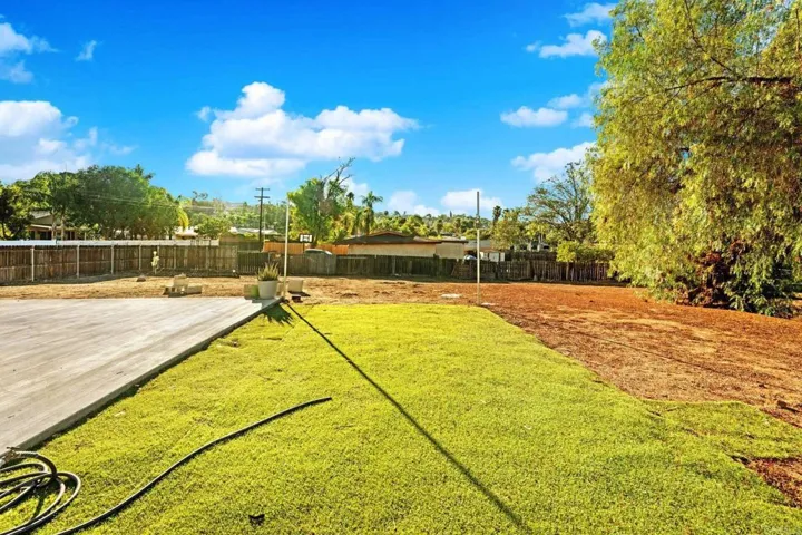 8273 Melrose Lane, El Cajon, California 92021