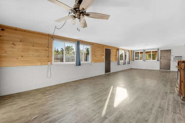 8273 Melrose Lane, El Cajon, California 92021