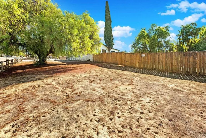 8273 Melrose Lane, El Cajon, California 92021