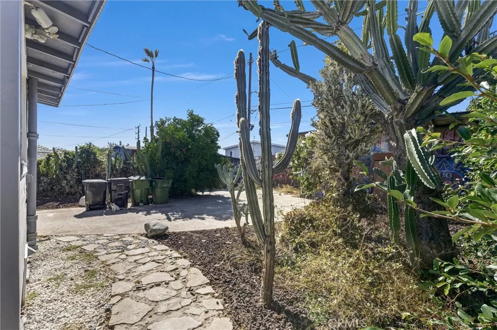 1143 1143 S Grande Vista, Los Angeles, California 90023 home-pic-18