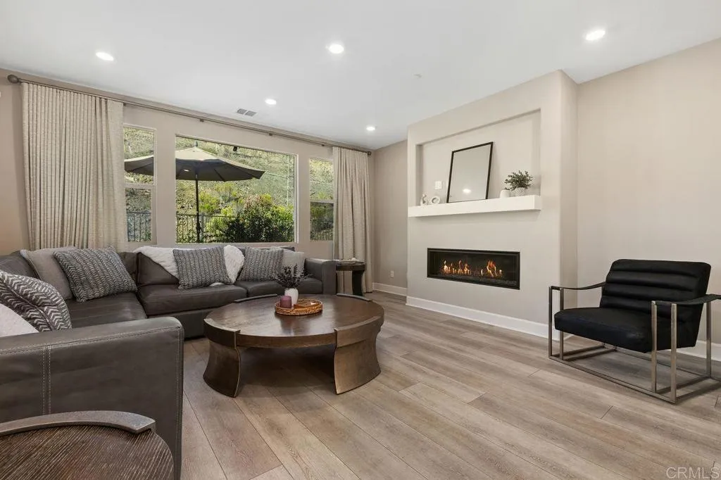 934 Lindbergh Drive, San Marcos, California 92069 home-pic-12