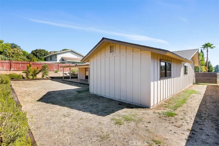 2433 Summerhill Lane, Fallbrook, California 92028