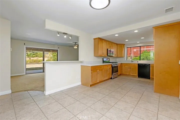 2433 Summerhill Lane, Fallbrook, California 92028