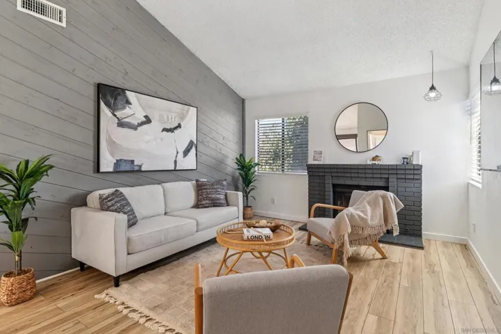 12650 Lakeshore Dr 115, Lakeside, California 92040