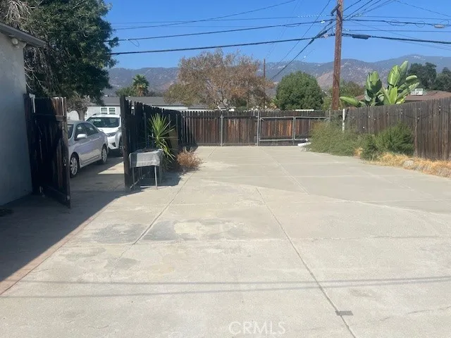 3599 Genevieve, San Bernardino, California 92405 home-pic-9