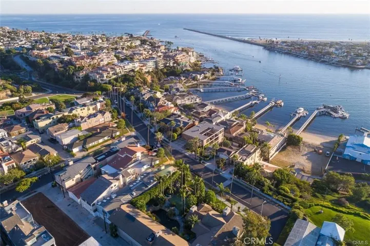 2200 Pacific Drive, Corona Del Mar, California 92625