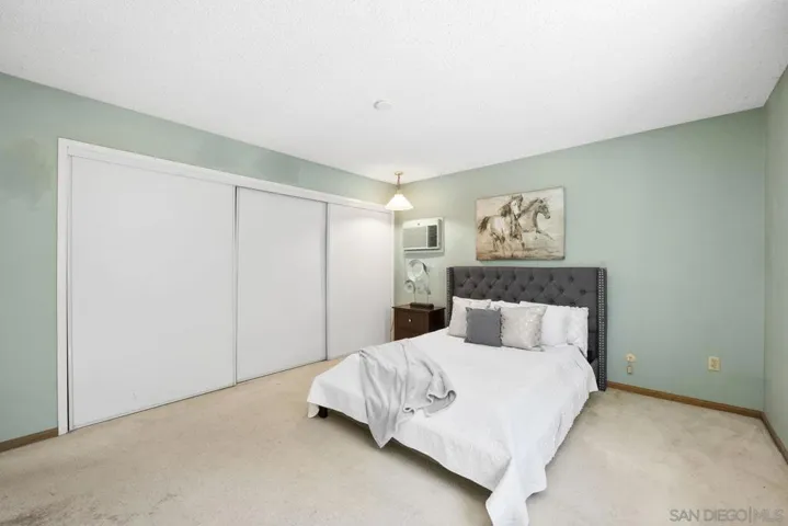 15541 Paseo Jenghiz, San Diego, California 92129